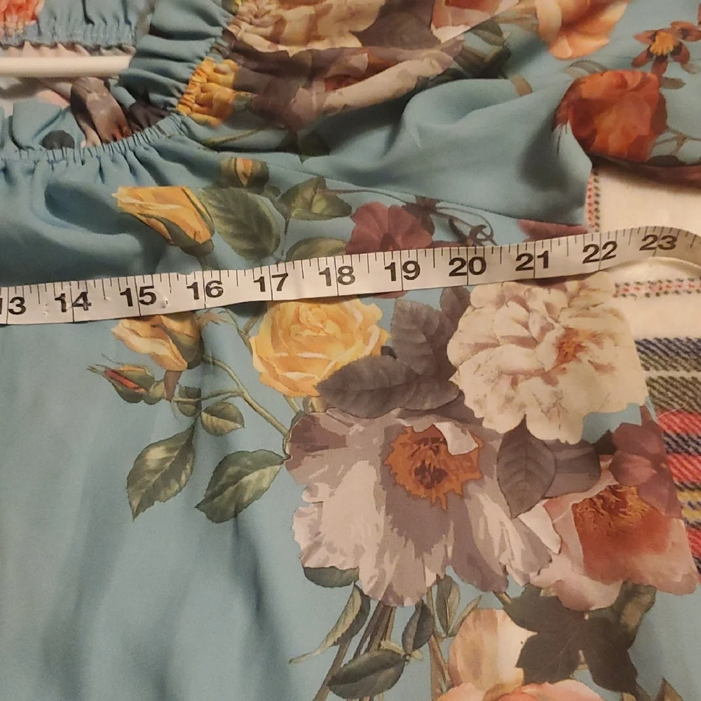 Elegant Blue Floral Blouse with Subtle Charm - Picture 3 of 5